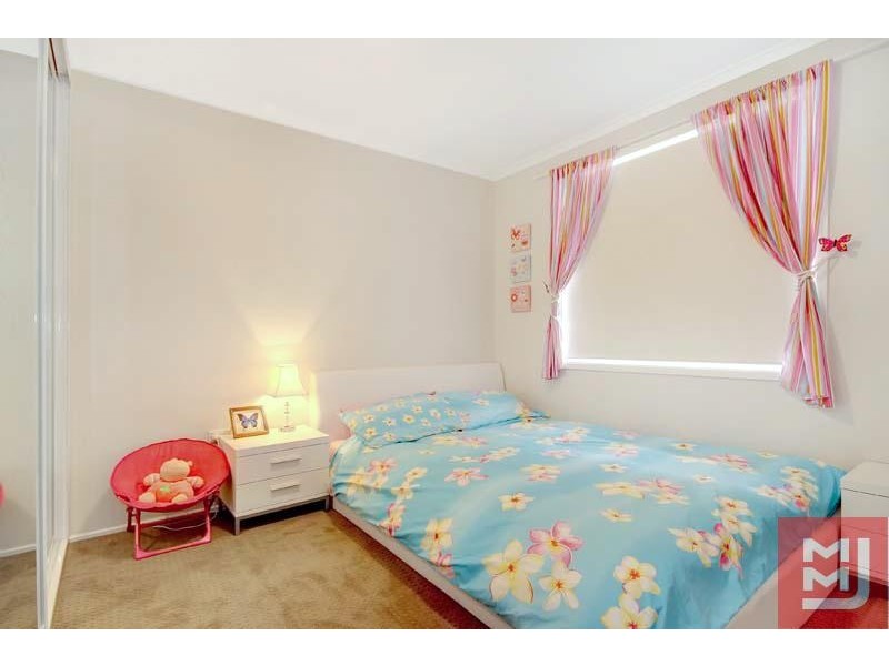 38 Penrose Dr, Dapto NSW 2530