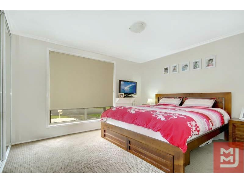 38 Penrose Dr, Dapto NSW 2530