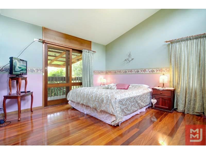 98 Iola  Ave, Farmborough Heights NSW 2526