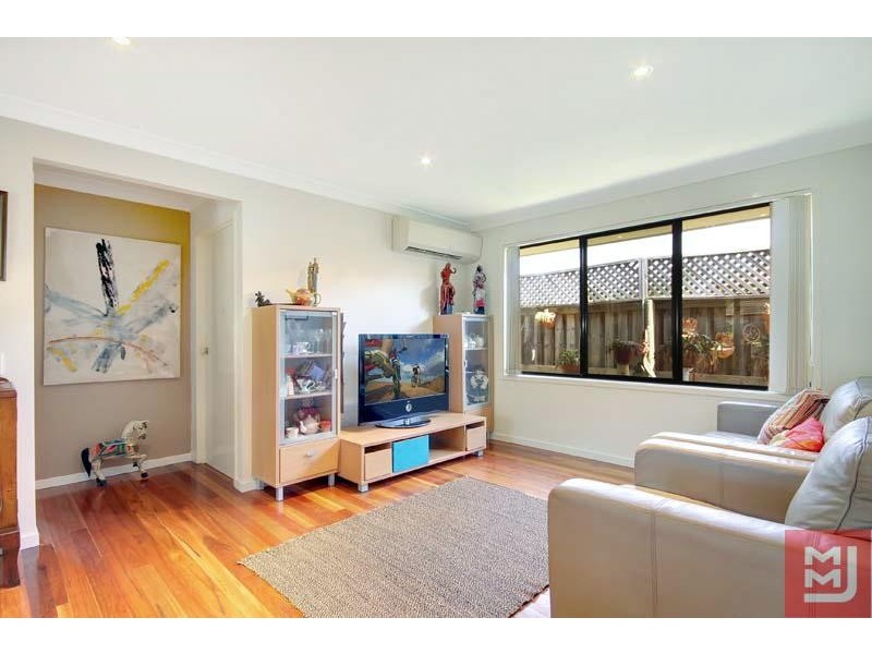 5 Greywood Pl, Horsley NSW 2530