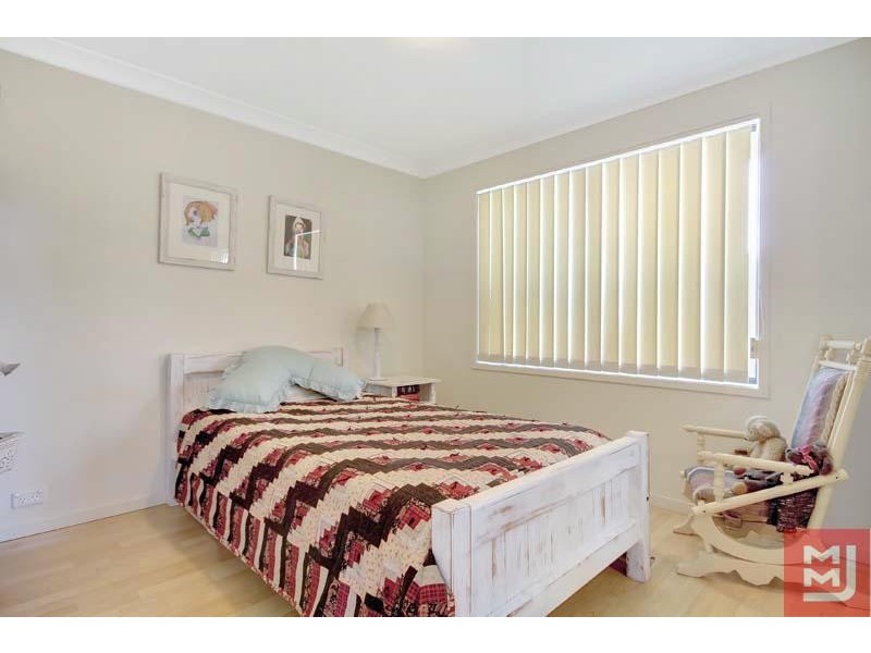 5 Greywood Pl, Horsley NSW 2530