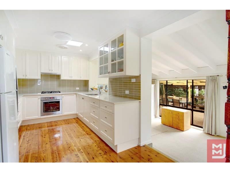 37 Horsley Dr, Horsley NSW 2530