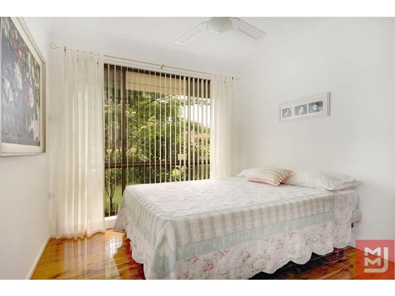 37 Horsley Dr, Horsley NSW 2530