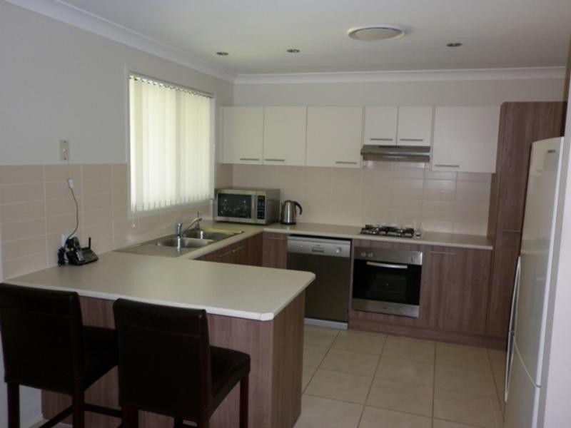 14  McLeod  Pl, Horsley NSW 2530