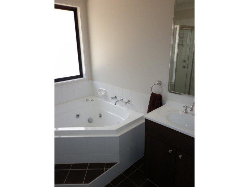 14  McLeod  Pl, Horsley NSW 2530