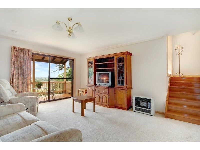 21 Bright Pde, Dapto NSW 2530
