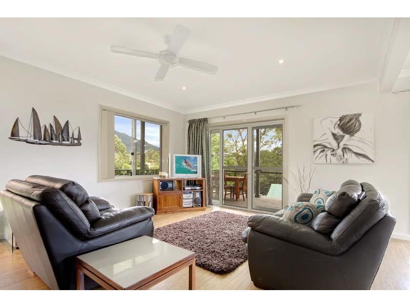 54 Iola  Ave, Farmborough Heights NSW 2526