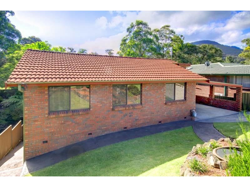 32 Loch Carron Ave, Farmborough Heights NSW 2526