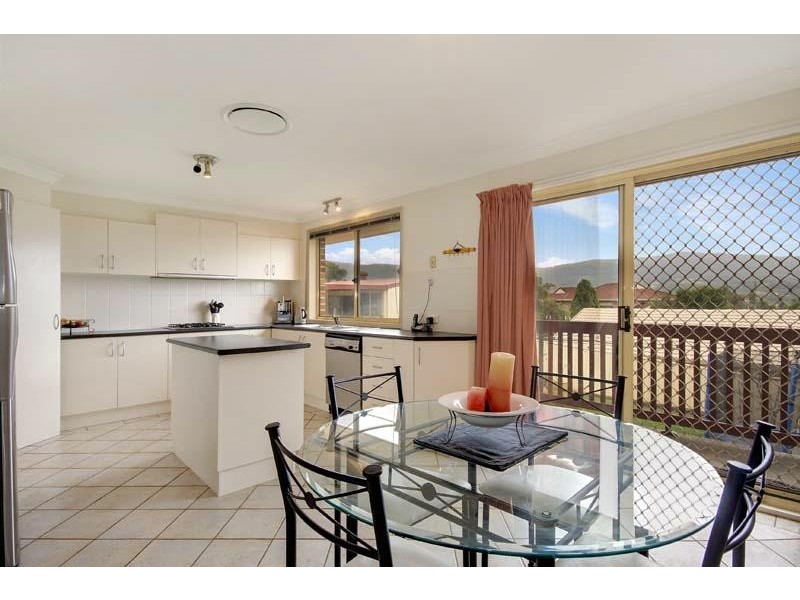 10 Dawes Ct, Horsley NSW 2530