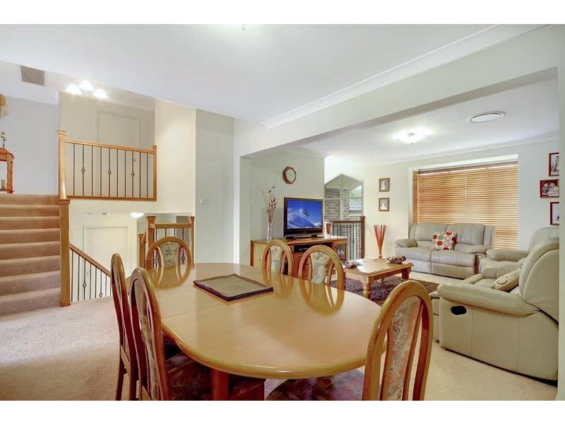 10 Dawes Ct, Horsley NSW 2530