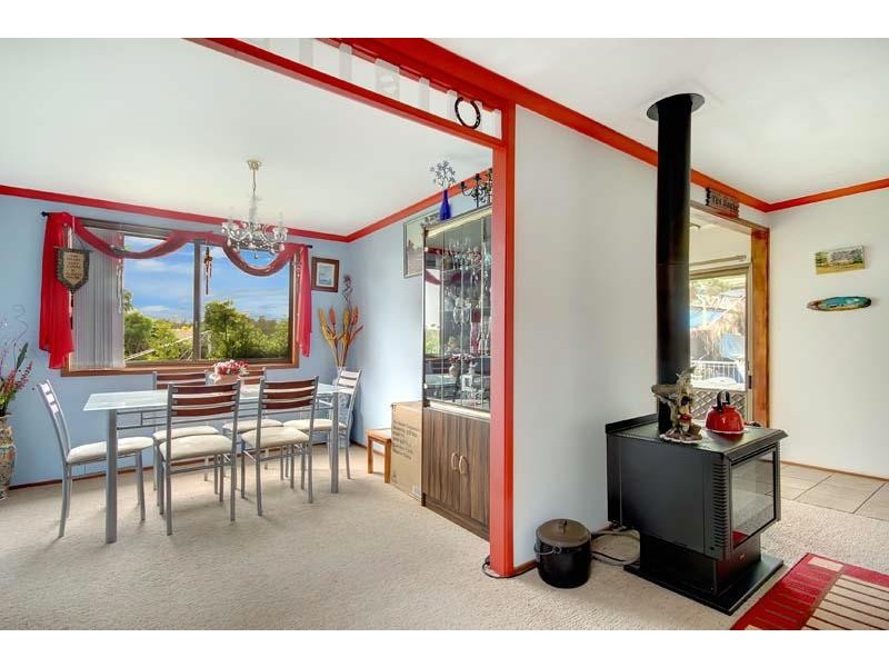 27 Billabong Ave, Dapto NSW 2530