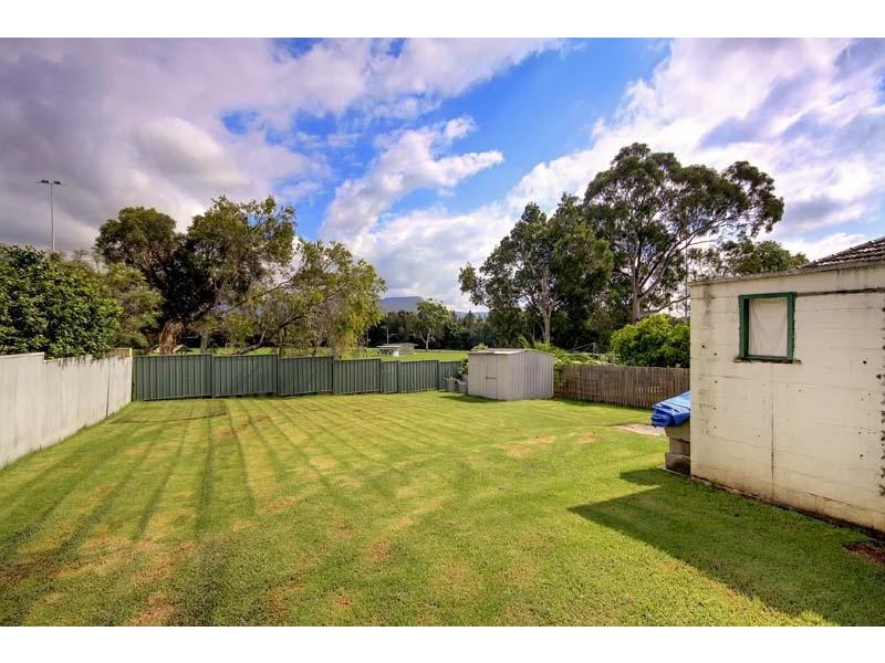 86 Parkside Dr, Dapto NSW 2530