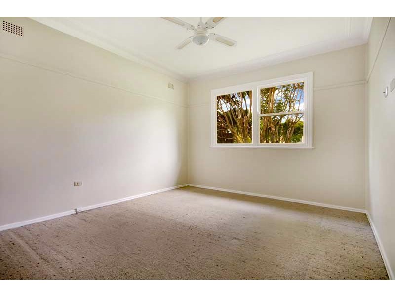 86 Parkside Dr, Dapto NSW 2530