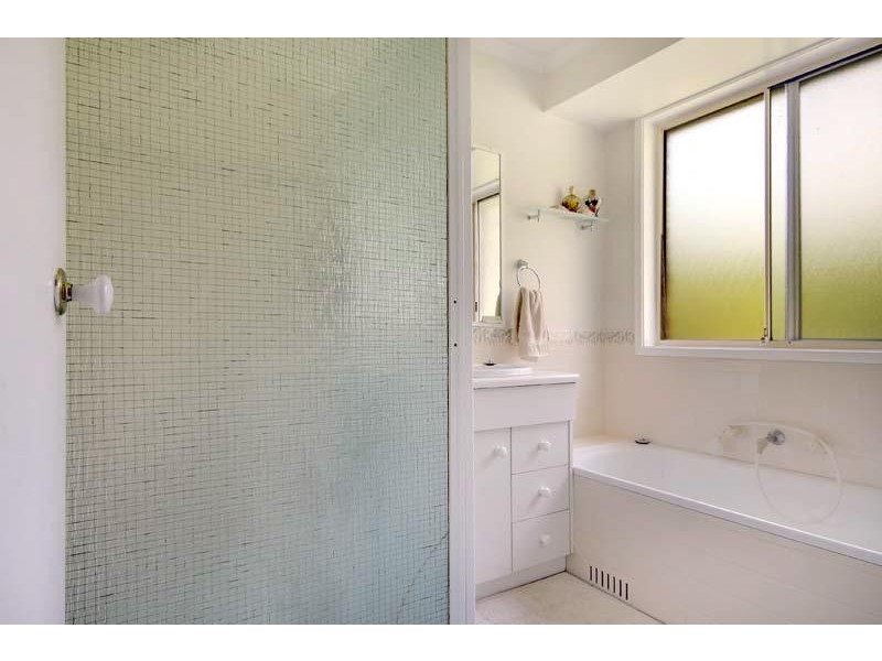 31 Malonga  Pl, Koonawarra NSW 2530