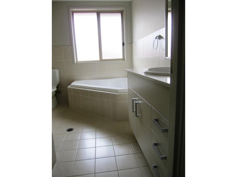 32 Killalea Dr, Shellharbour NSW 2529