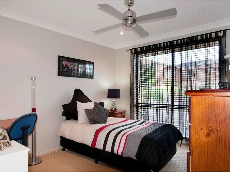 14 Kariewood Cct, Horsley NSW 2530