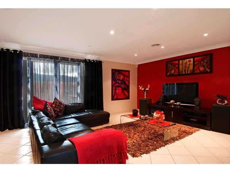 14 Kariewood Cct, Horsley NSW 2530