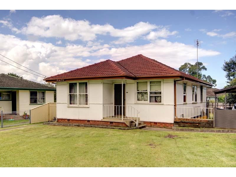 9 Echuca Cres, Koonawarra NSW 2530
