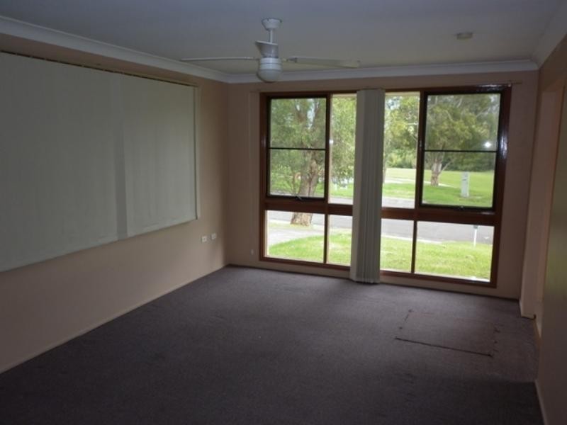 59 Huxley  Dr, Horsley NSW 2530