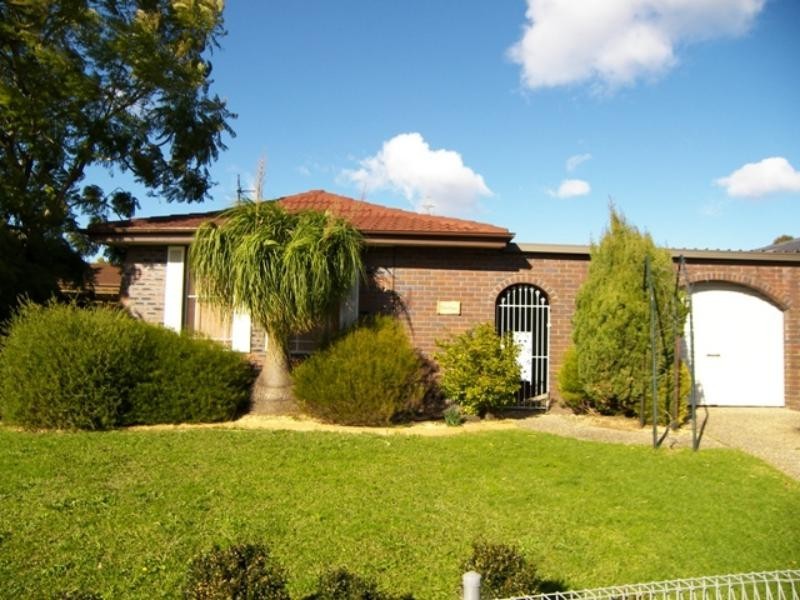 3 Rosewall  Pl, Berkeley NSW 2506