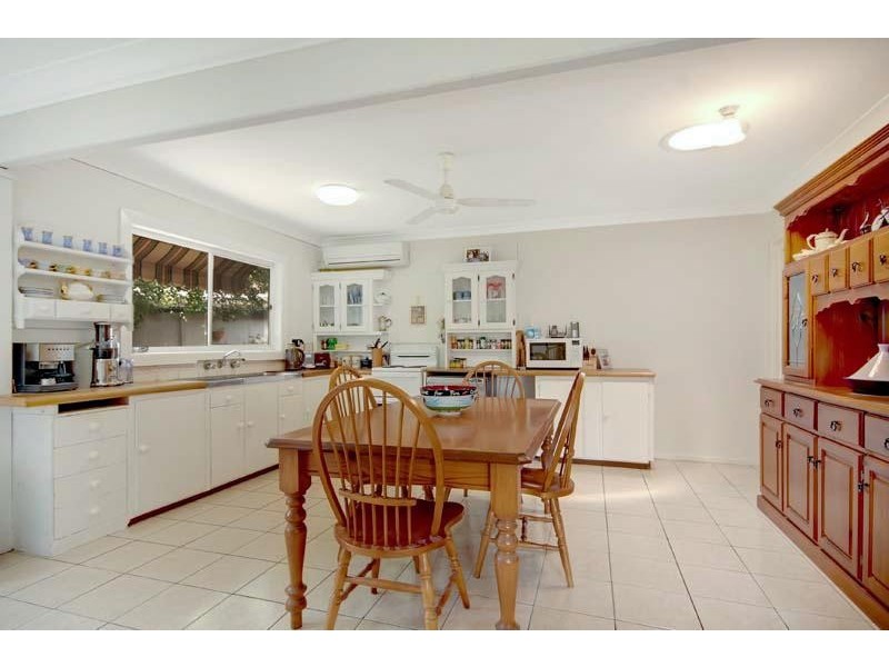 5 Brown Ave, Dapto NSW 2530