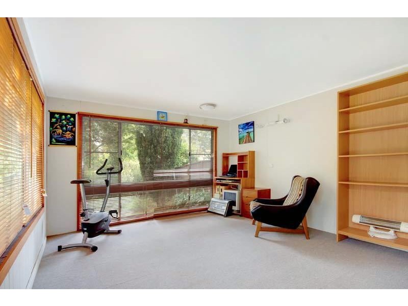 5 Brown Ave, Dapto NSW 2530