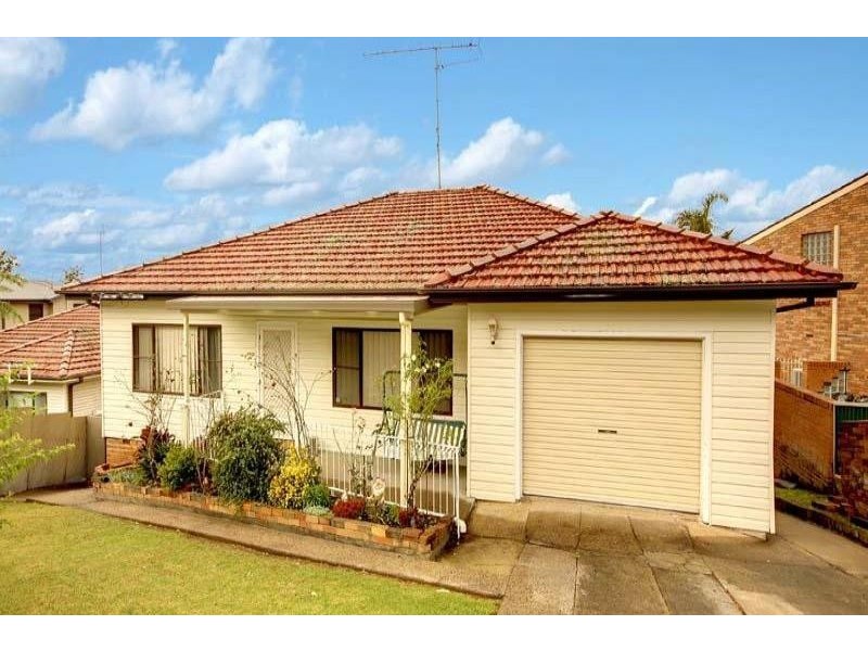 13 Outlook Dr, Figtree NSW 2525