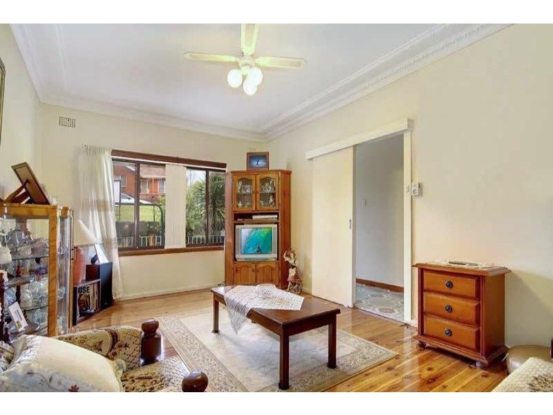 13 Outlook Dr, Figtree NSW 2525