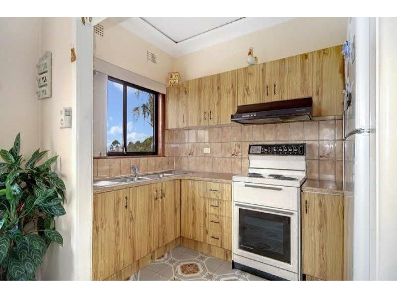 13 Outlook Dr, Figtree NSW 2525