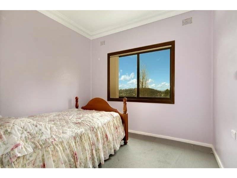 13 Outlook Dr, Figtree NSW 2525