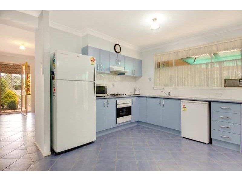 75 Osborne Pde, Warilla NSW 2528