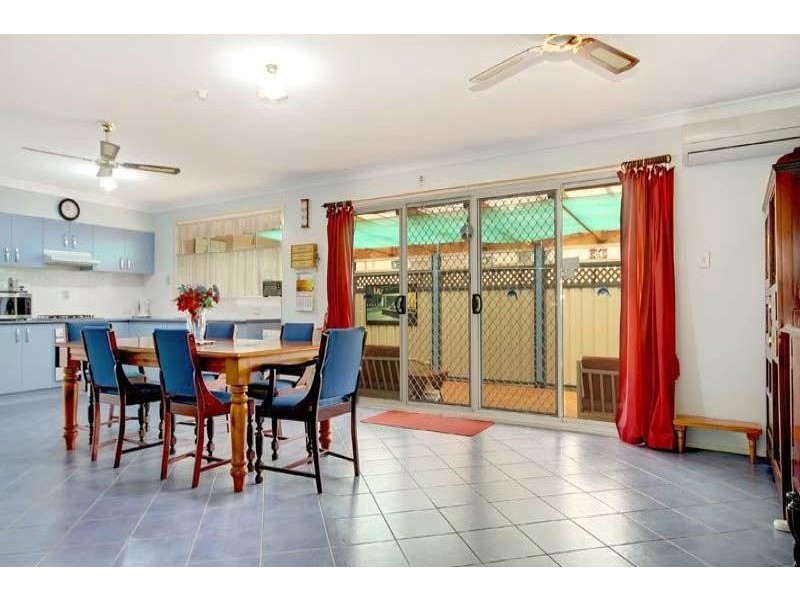 75 Osborne Pde, Warilla NSW 2528