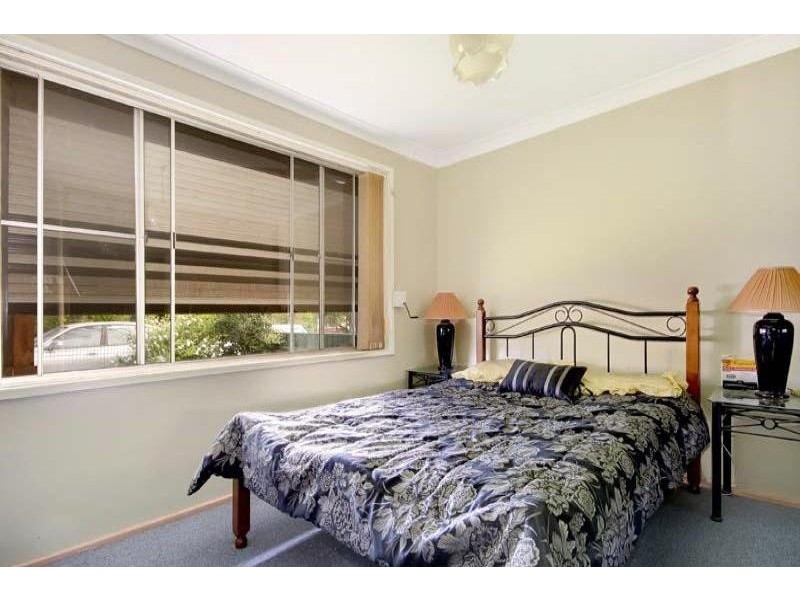 33 Ena Ave, Dapto NSW 2530