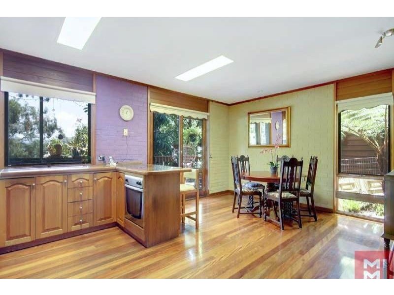 98 Iola Ave, Farmborough Heights NSW 2526