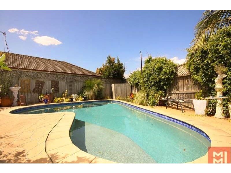 5 Greywood Pl, Horsley NSW 2530