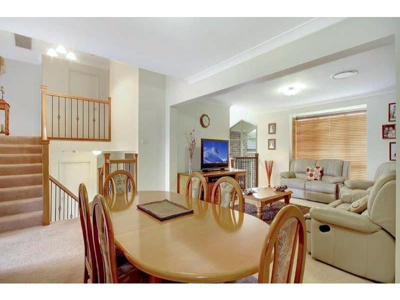 10 Dawes Ct, Horsley NSW 2530