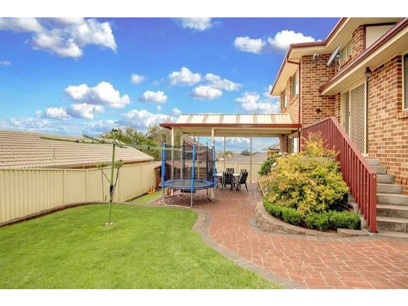 10 Dawes Ct, Horsley NSW 2530
