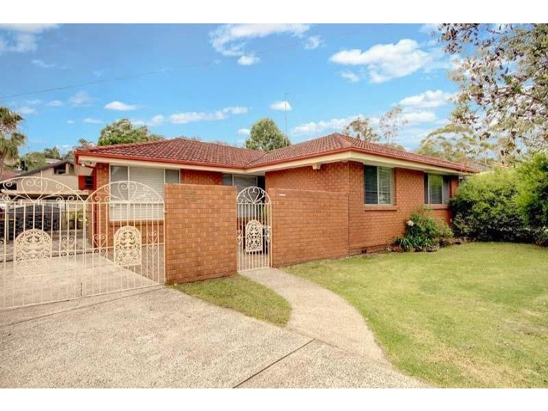 12 Rutledge Ave, Dapto NSW 2530