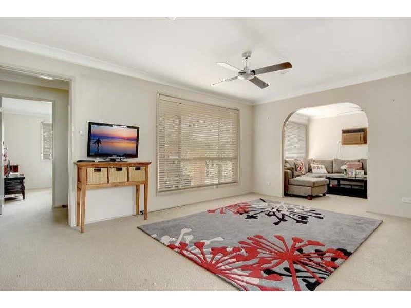 12 Rutledge Ave, Dapto NSW 2530