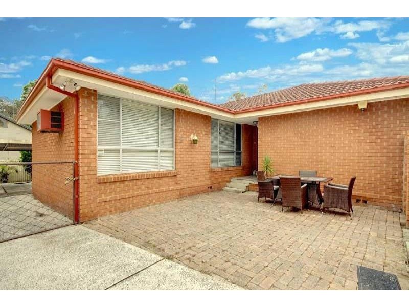 12 Rutledge Ave, Dapto NSW 2530