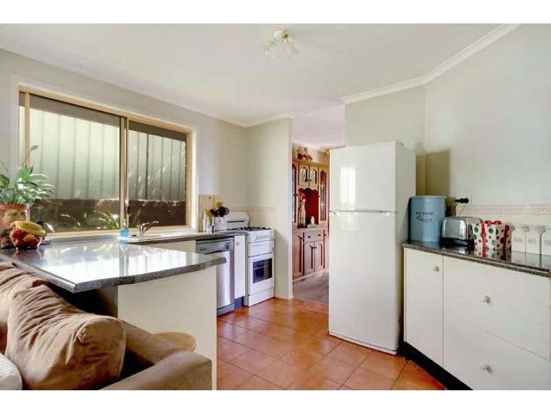 31 Malonga Pl, Koonawarra NSW 2530