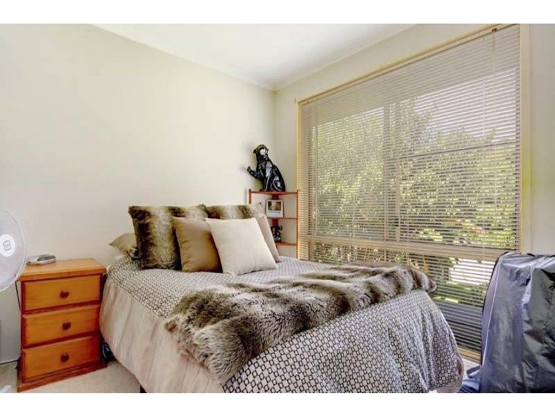 31 Malonga Pl, Koonawarra NSW 2530