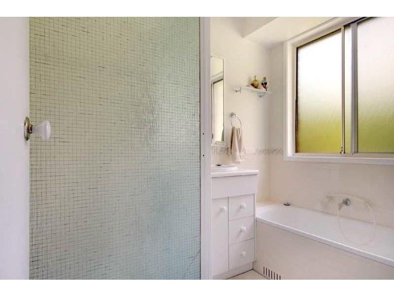 31 Malonga Pl, Koonawarra NSW 2530