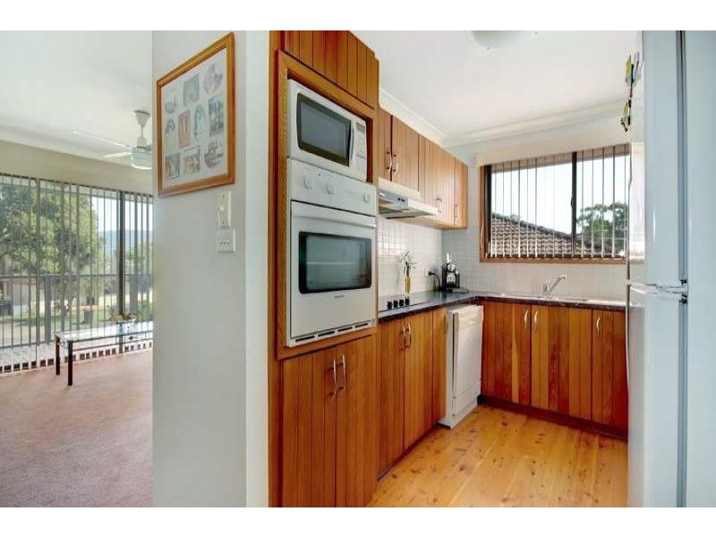 33 Compton St, Dapto NSW 2530