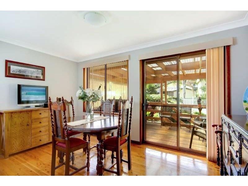 33 Compton St, Dapto NSW 2530