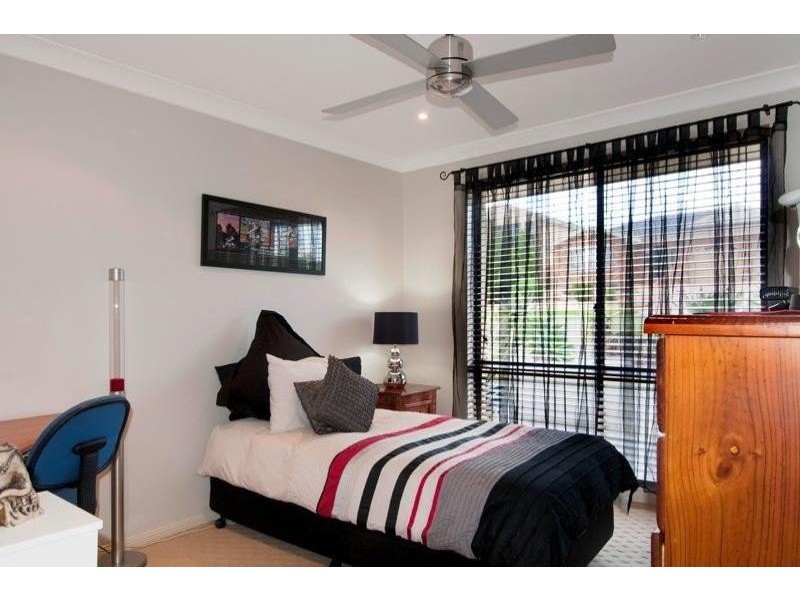 14 Kariewood Cct, Horsley NSW 2530