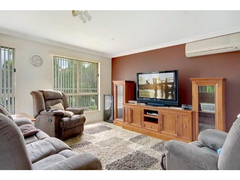 34 Brindabella Dr, Horsley NSW 2530