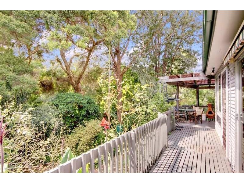 5 Brown Ave, Dapto NSW 2530