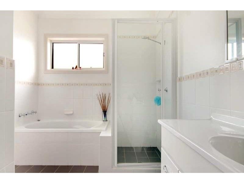 31 Shiraz Dr, Dapto NSW 2530