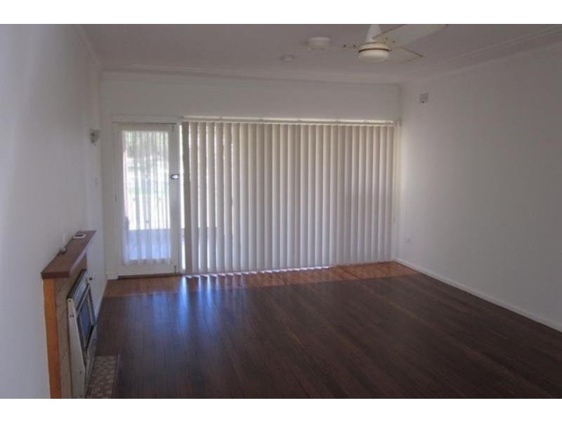 98 Byamee St, Dapto NSW 2530